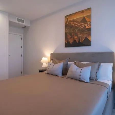 Escape To In Sleek 2-bedroom * Estepona